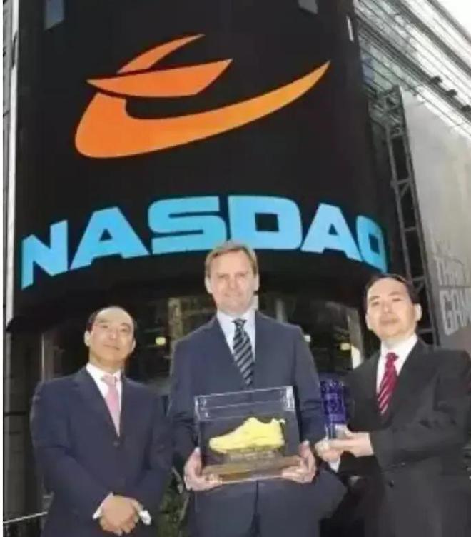 神坛的4个国产运动鞋你买过几种？千亿网站曾经红极一时如今却跌落(图16)